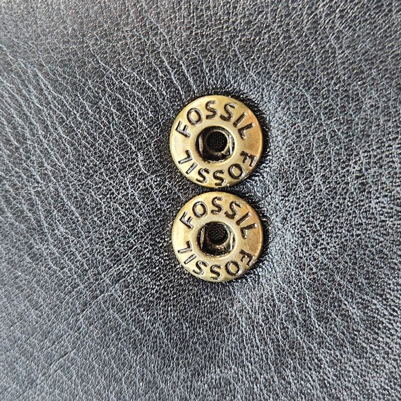 Fossil Women's Black Leather Wallet - Picture 6 of 9